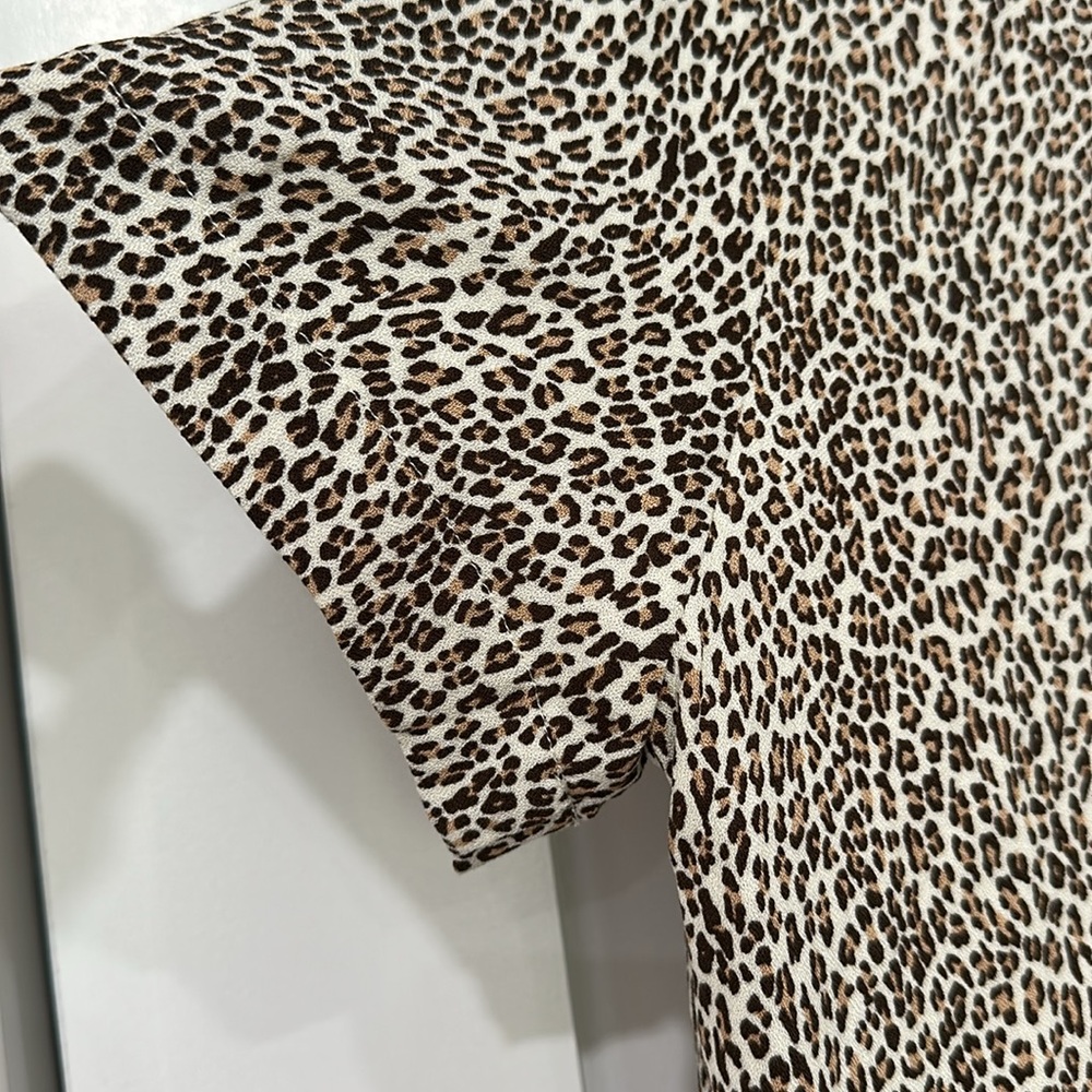 Jenni Kayne Leopard Print Short Sleeve Dress - Picture 7 of 8